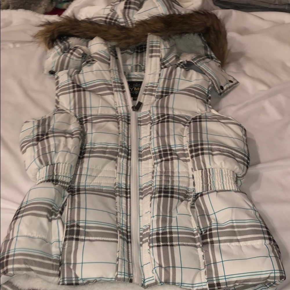 NWOT plaid winter puffer vest with fleece interior and hood